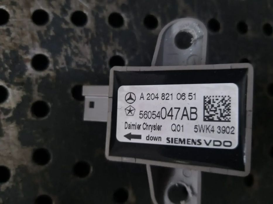 Senzor impact mercedes c class w204 a2048210651 56054047ab