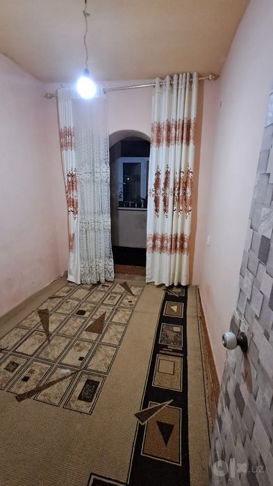 3 Xonali Kvartira sotiladi