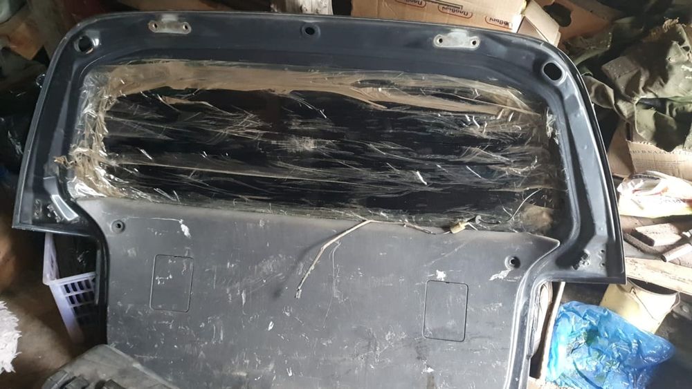 Продам дверь от камри