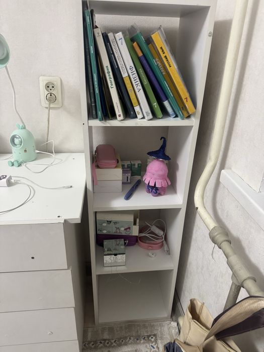 Продам стол со стеллажом