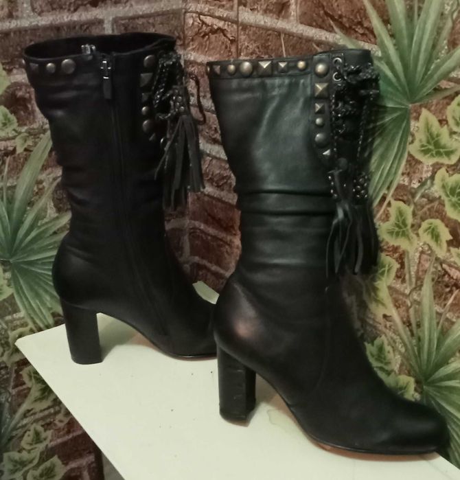 Продам. Сапоги . Размер 37.