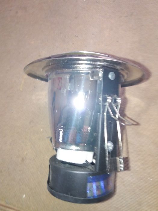 Продам споты потолочные