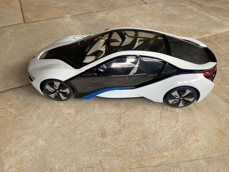 Количка BMW i8 Concept