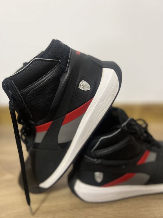 Adidasi puma Ferrari