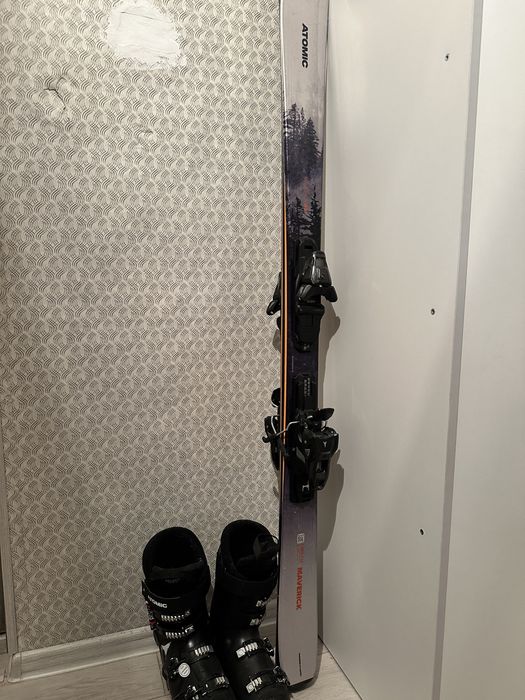 Продам лыжи atomic