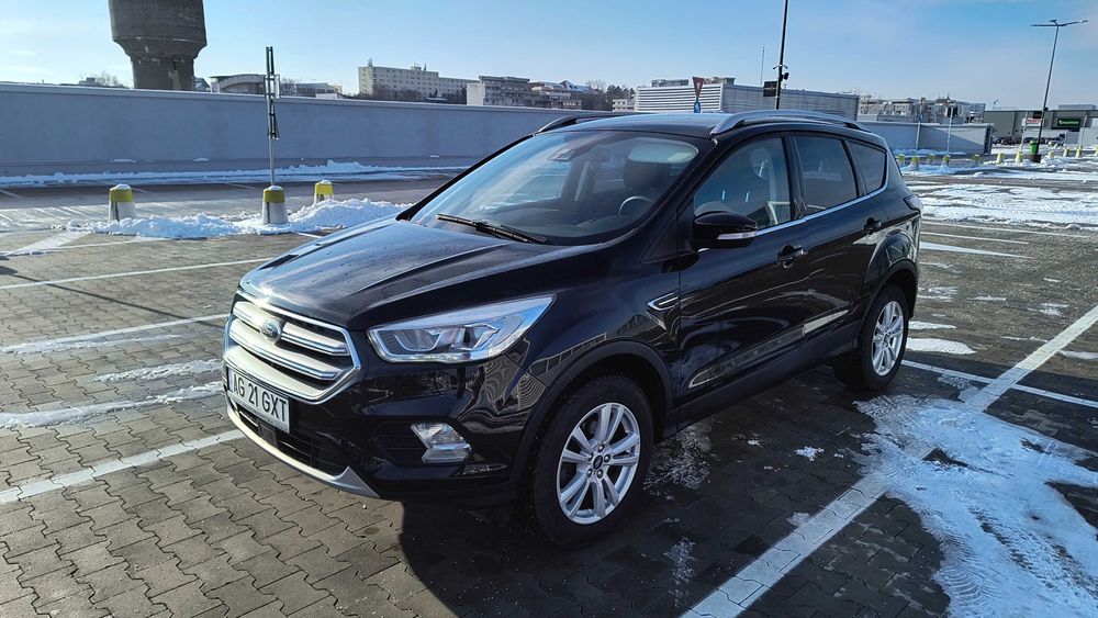 Ford Kuga 1.5 benzina si GPL