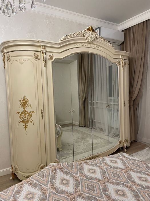 Спальный гарнитур