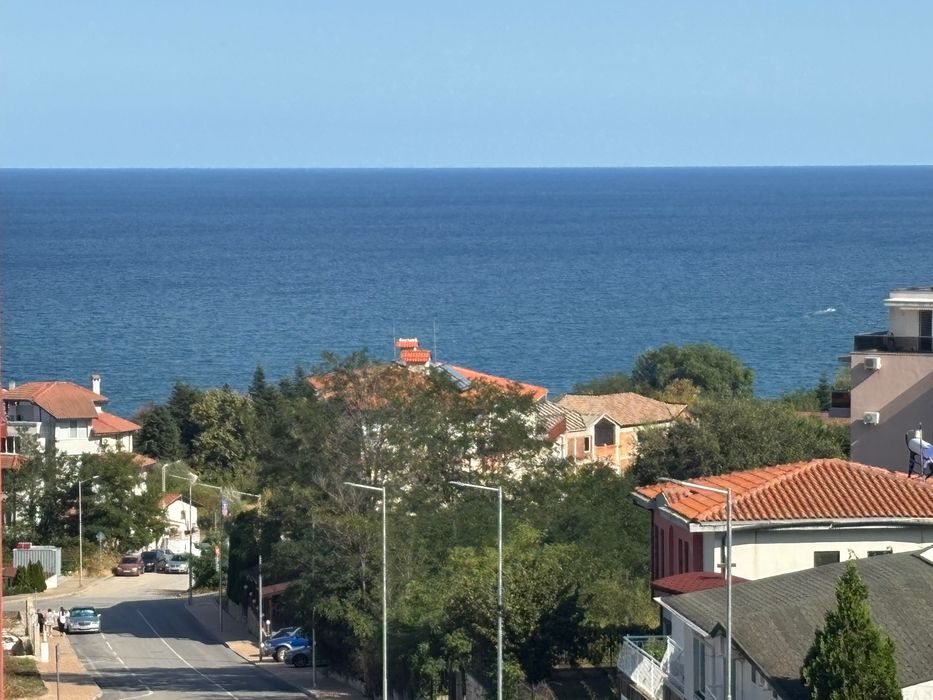 Продава се Двустаен апартамент в Бяла - 60 кв.м за 1084 €/кв.м - Снимка #1