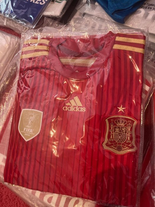 Футболни тениски 155бр само на едро