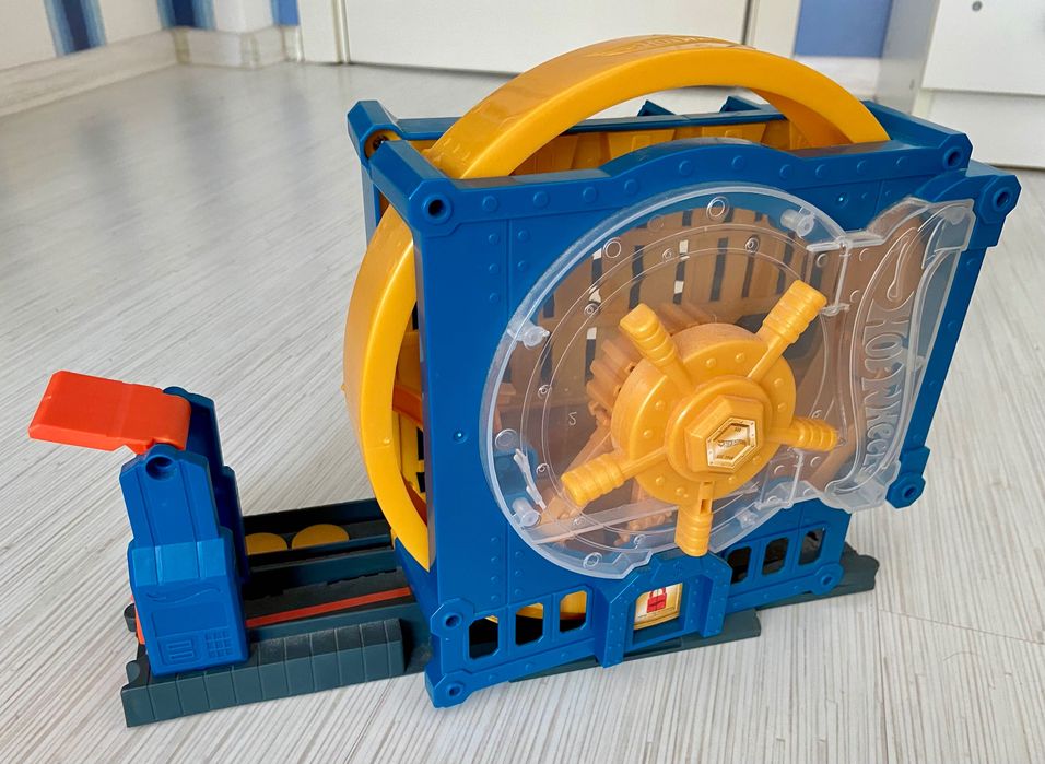 Hot Wheels играчки