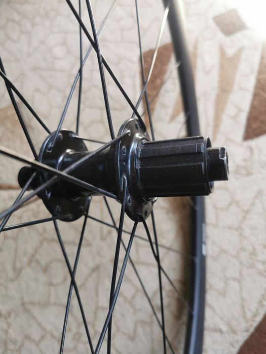 Roți bicicletă DT SWISS r470