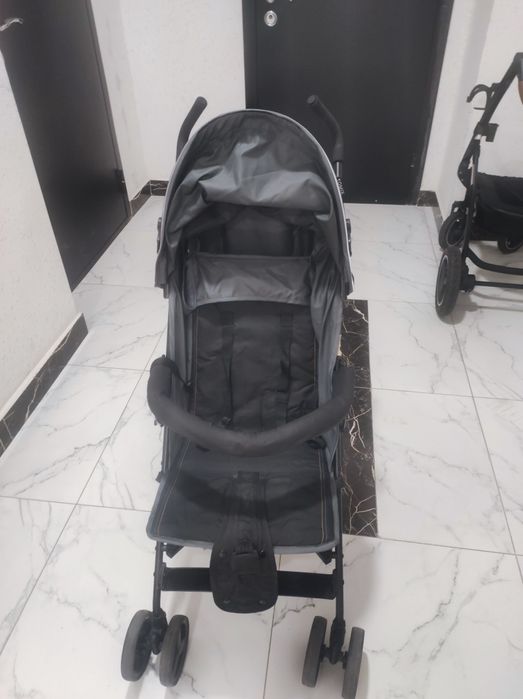 Детска прогулочная коляска