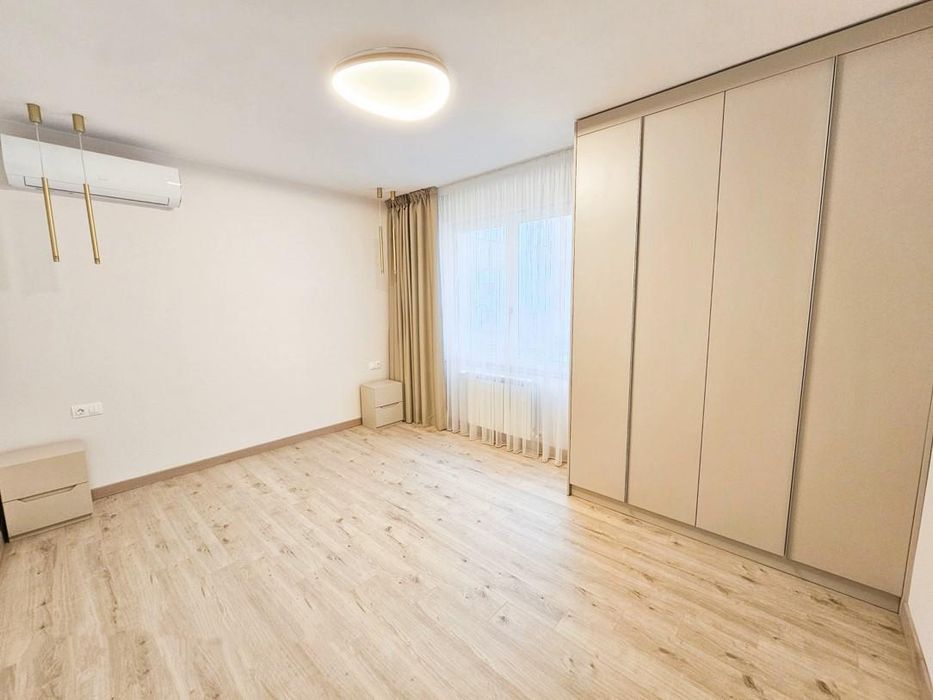 Дава се под наем Тристаен апартамент в София, Манастирски ливади - 130 кв.м за 1499 € - Снимка #10