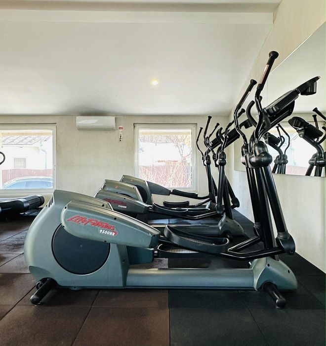 Bicicletă eliptică