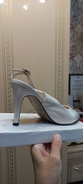 Туфли белый новый