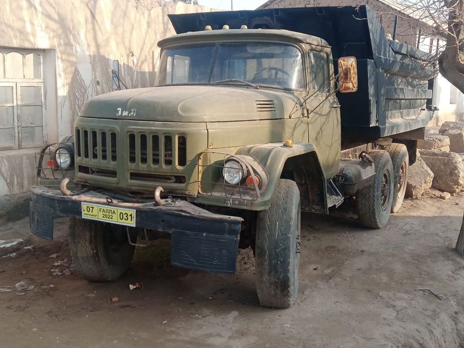 Zil 131 sotiladi sroshna moshinani kami yoʻq holati idial