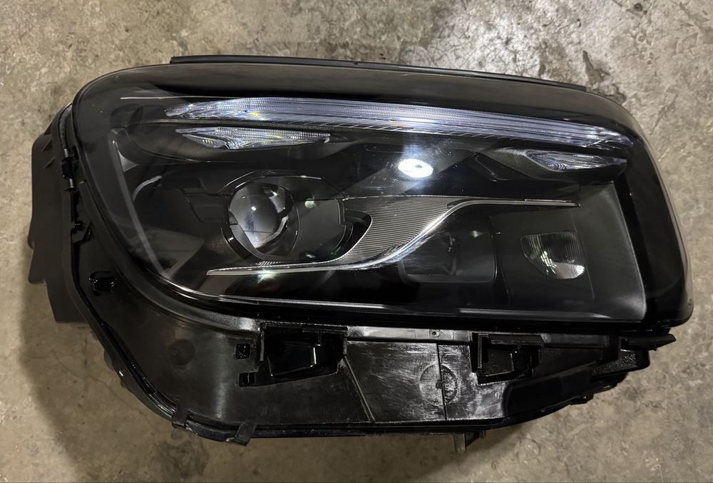 Far dreapta LED Mercedes Benz GLB X247 (2025)