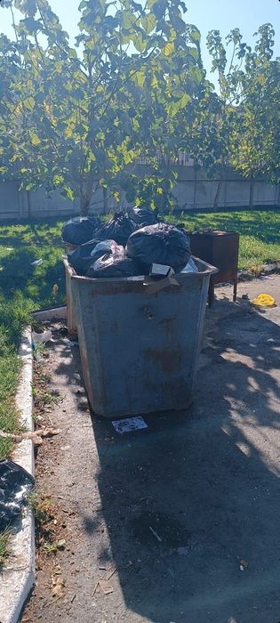 Вывоз мусора. Қоқыс шығару