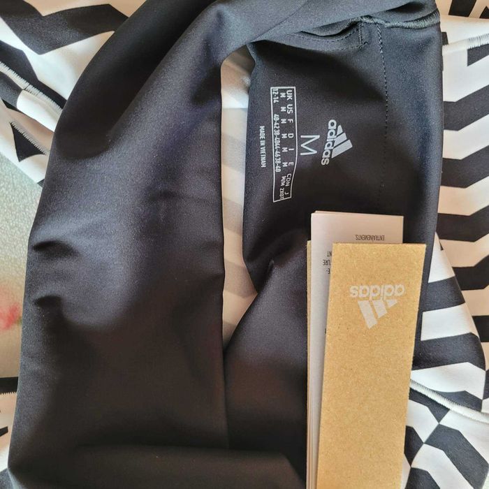 Adidas монограмен клин нов с етикети