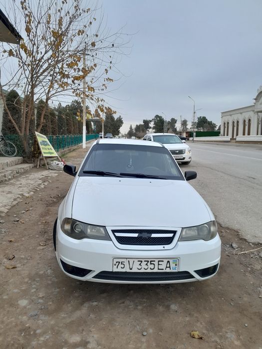 Nexia 2 aftomobil sotiladi