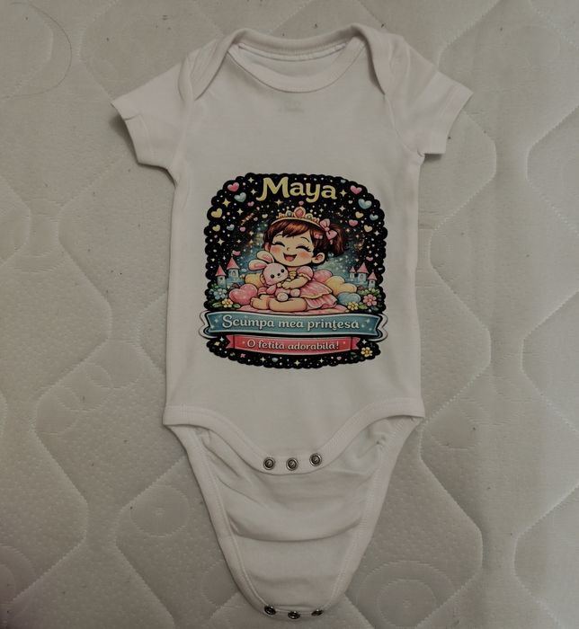 Haine, căni, tablouri personalizate
