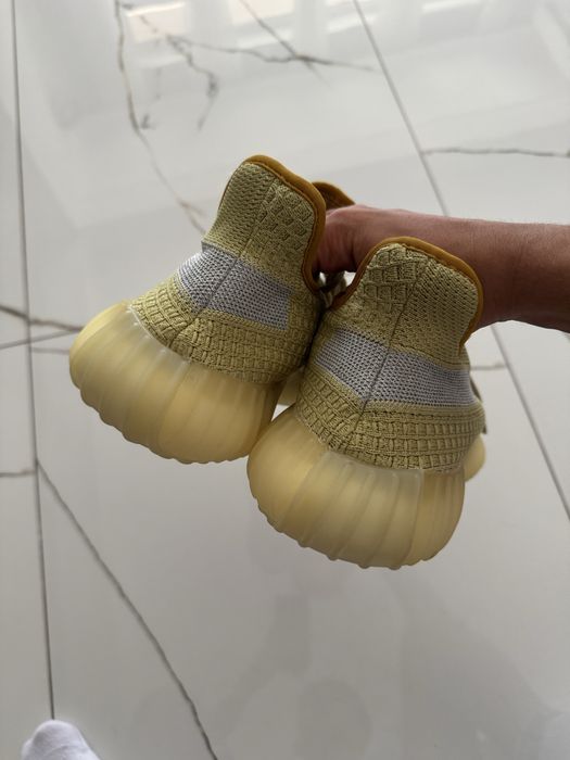 Yeezy 350 V2 Marsh 45