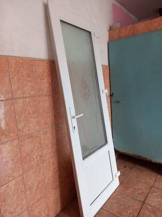 Ușă termopan sufragerie utilizată 400 negociabil