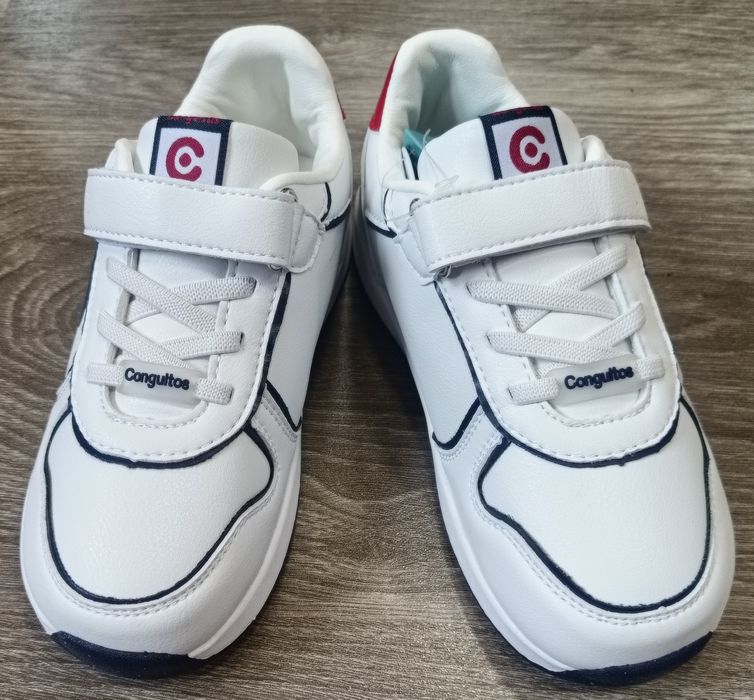 Нови детски боси светещи маратонки