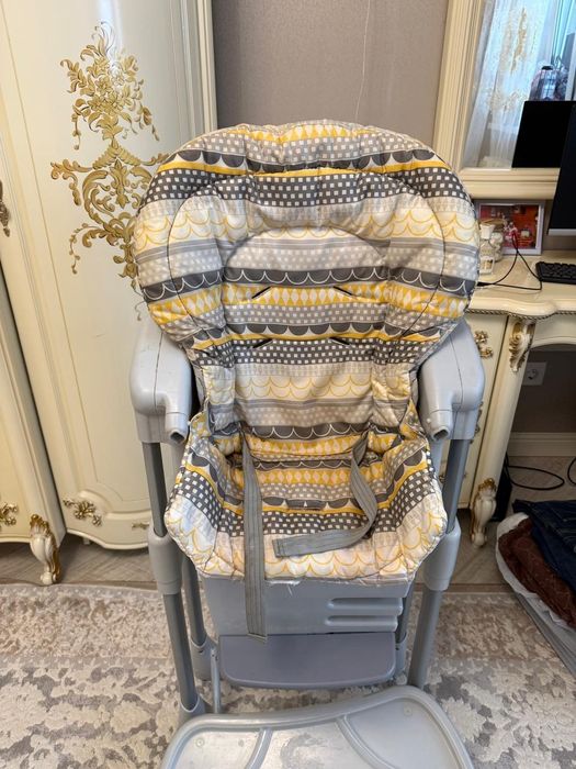 Продам детский стульчик для кормления