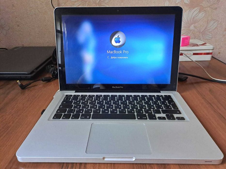 Продается MakBook Pro/Core i5-2435/Ozu8Gb/Hdd1000Gb/для учебы и офиса