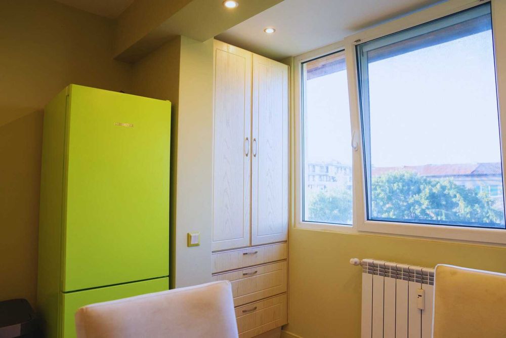 Дава се под наем Тристаен апартамент в София, Красно село - 92 кв.м за 663 € - Снимка #12