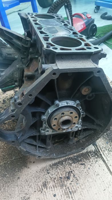 Двигатель 124 м111