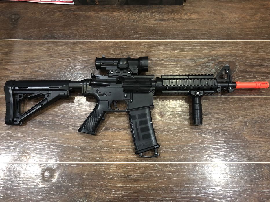 Игрушечный автомат М4А1