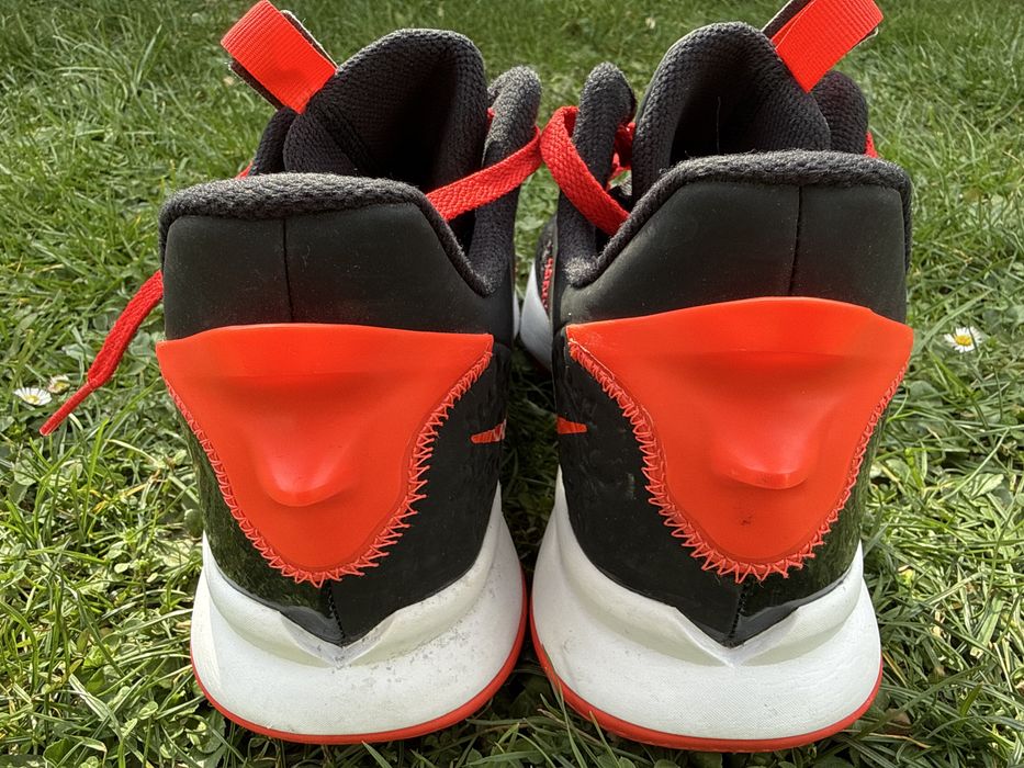 Nike LeBron Witness 5 'Bred баскетболни маратонки 46-ти номер