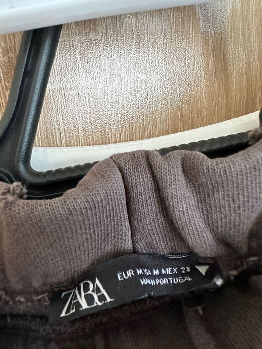 Дамски дрехи Zara 38 (S) дънки,пуловери,долнище