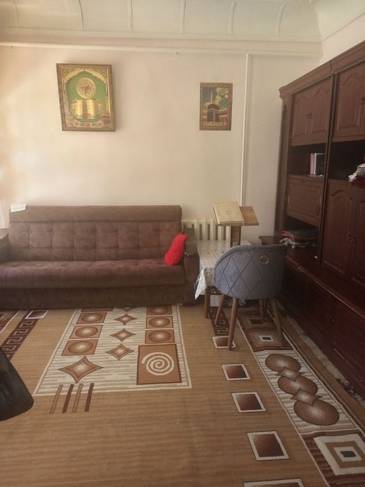 Guliston ko'chadan hovli sotiladi