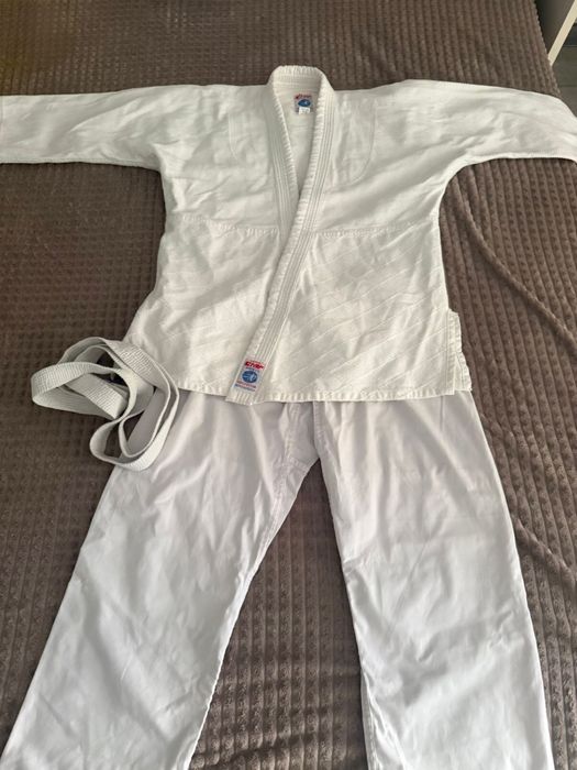 Продам кимано новое