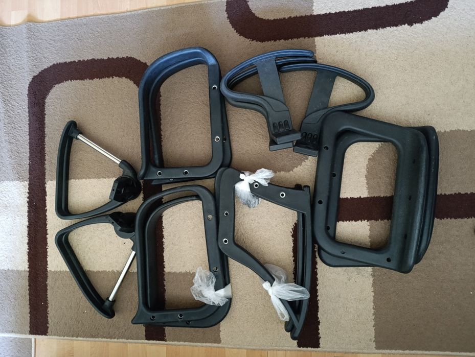 Продавам части за офис стол