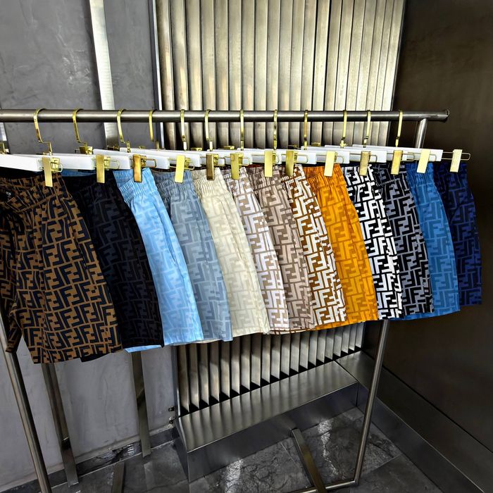 Мъжки бански различни модели