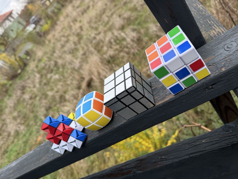 Jocuri logica: cub rubik, x si 0, labirint