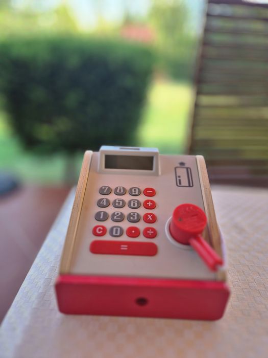 Дървен детски касов апарат