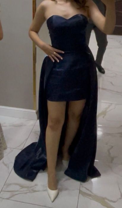Вечернее платье темно-синее