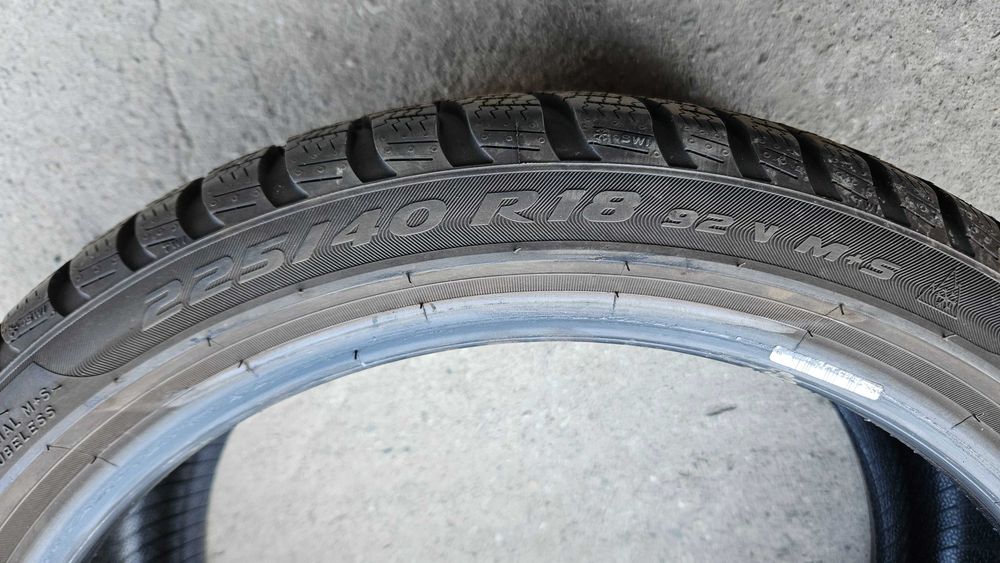 2x Anvelope iarna Pirelli SottoZero3 A01 | 225/40 R18 92V | profile ~ 6,5 mm | DOT: 4522