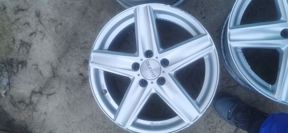 Алуминиеви джантиъс DEZENT 17 5Х112 ET 30 8j