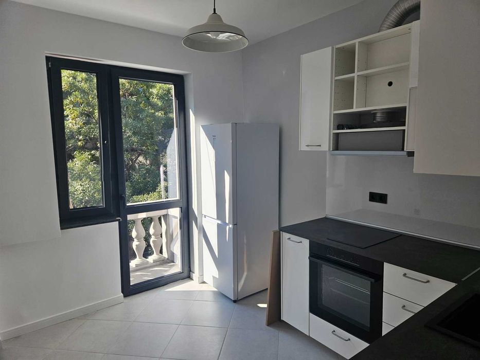 Дава се под наем Двустаен апартамент в София, Център - 58 кв.м за 650 € - Снимка #2