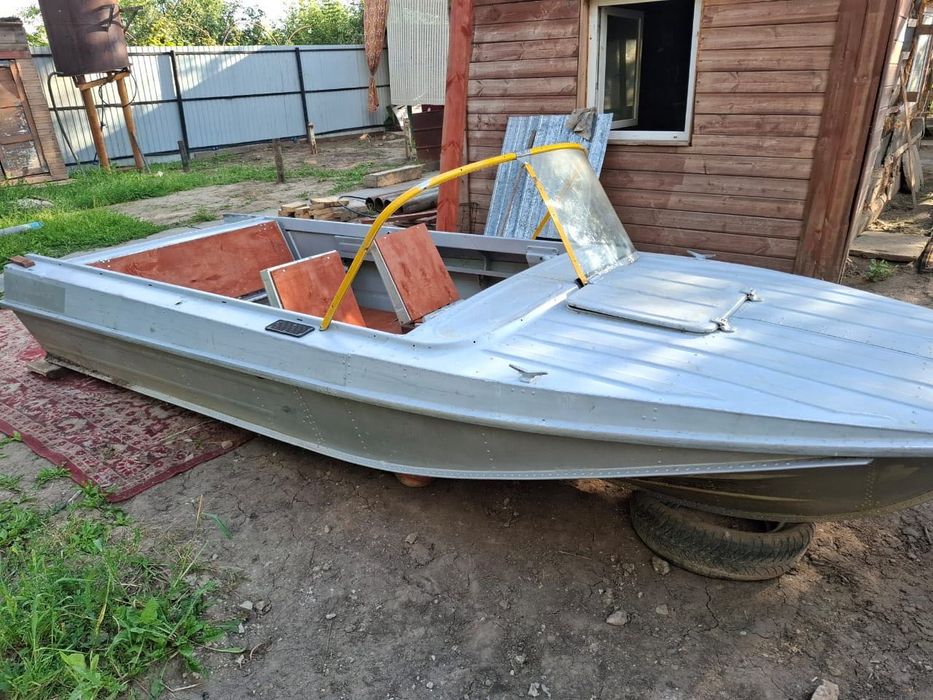 Продам Лодка Казанка- 5м2 мотор Вихрь 30