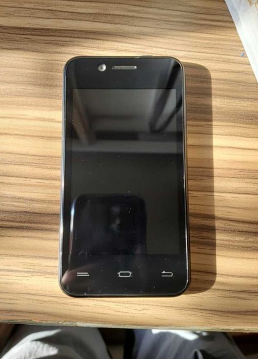 Телефон Artel Adi5