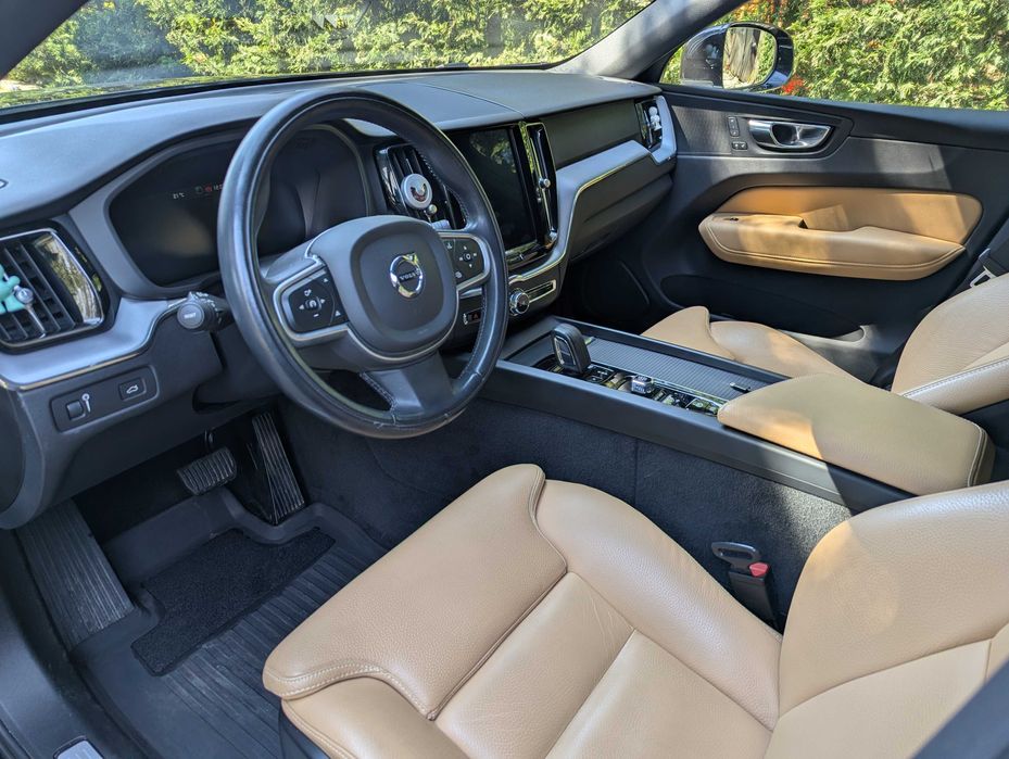 Volvo XC 60 2.0l Benzina Mild Hybrid B5 250 hp AT8 AWD