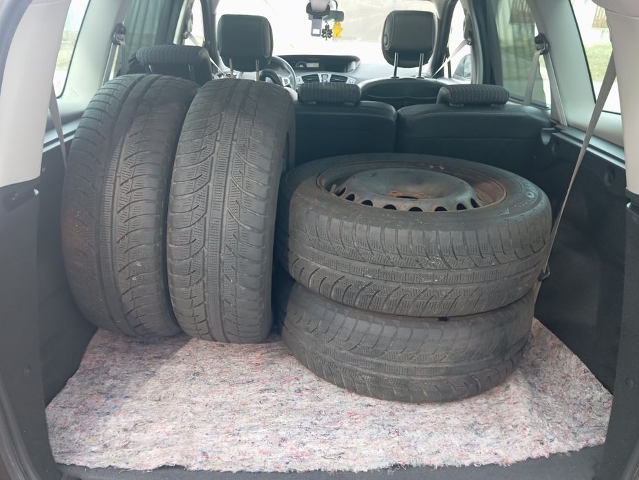 205/60/16,M+S,pt RenaultGrandScenic,Scenic,Megane