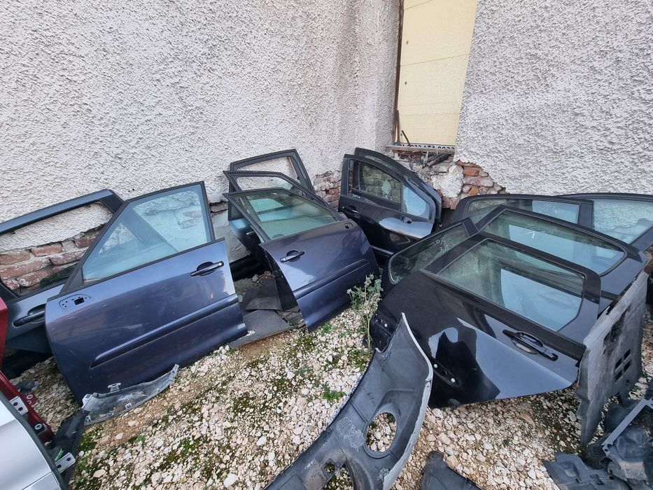 Врати Пежо 207, 407, 308 Ситроен ц4 пикасо